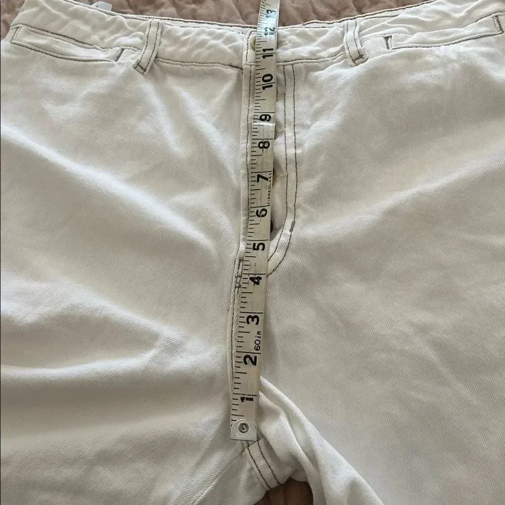 Reformation Off-White Denim cut off Shorts size 31